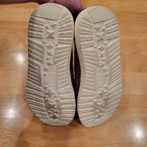 Hey Dude Burgundy Misty Slip-On Loafer Size 9 - Picture 11 of 12